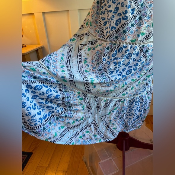 Eyelet Floral Patterned Sleeveless Dress Size Medium - Picture 4 of 9